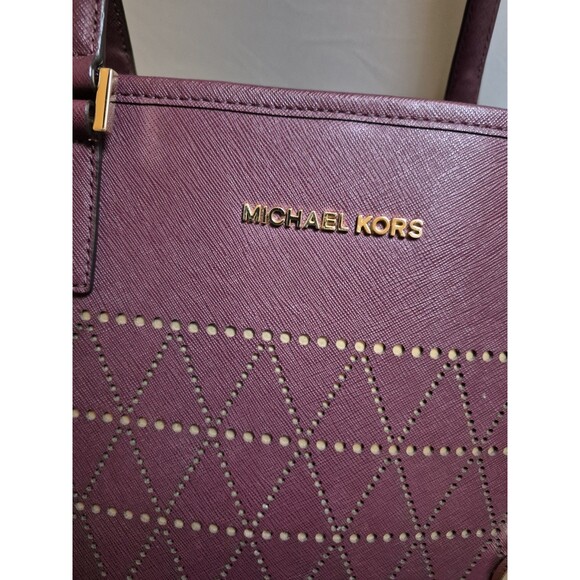 Michael Kors Jet Set Travel Tote Maroon With Gold Laser Cut Design Large Tote - Picture 3 of 13